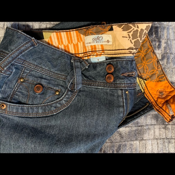 Denim mini skirt - Picture 3 of 3